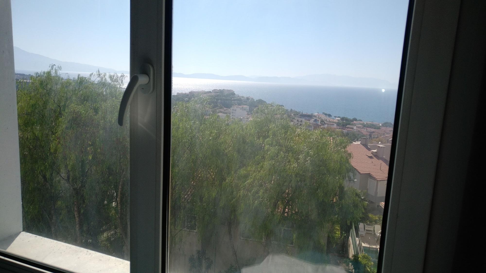 Baris Suite Hotel Kusadasi Exterior photo